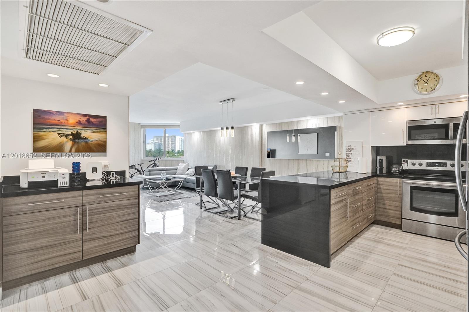 19370 Collins Avenue 426 Property Photo 2