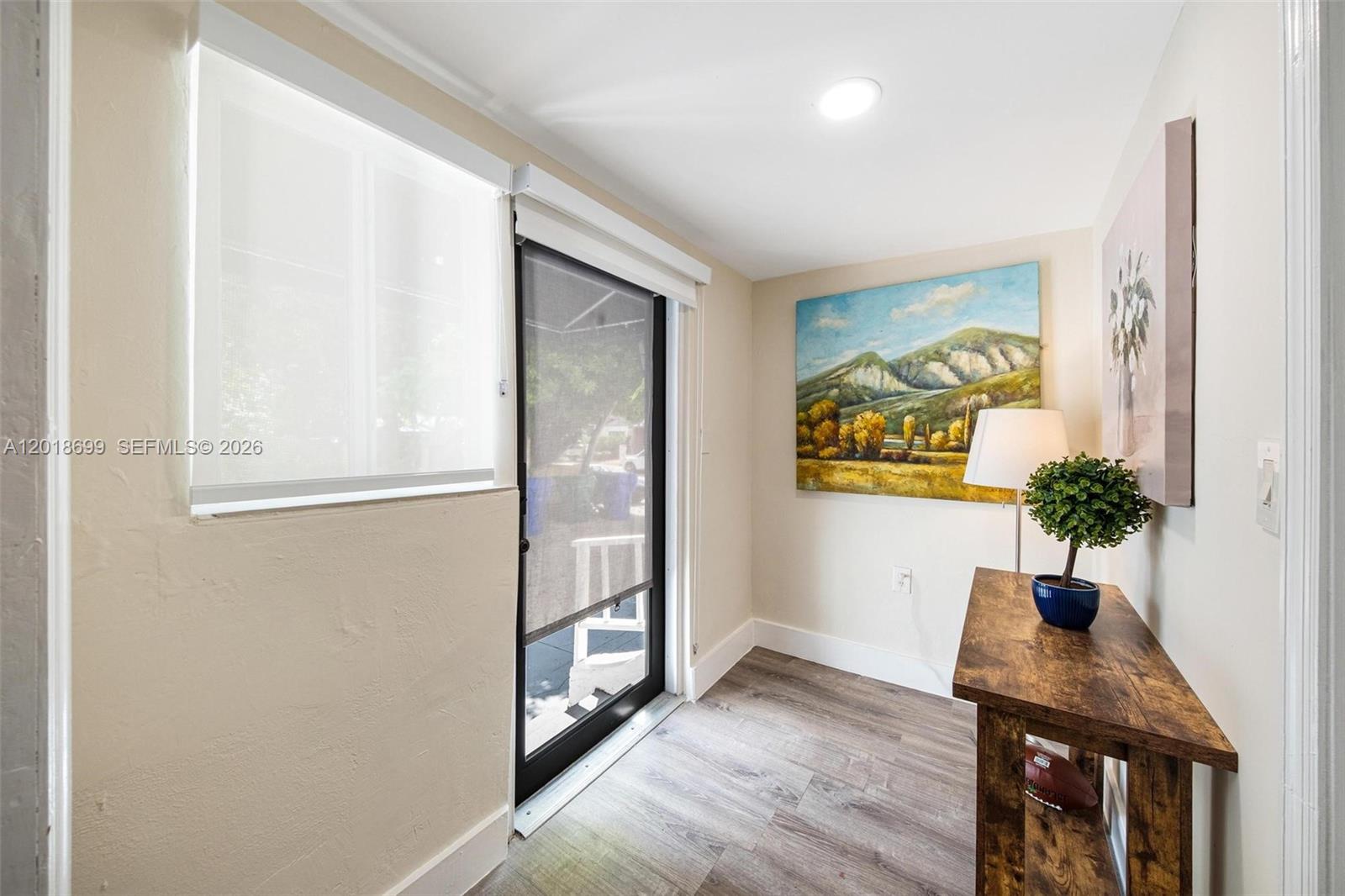 A12018699 Property Photo 14