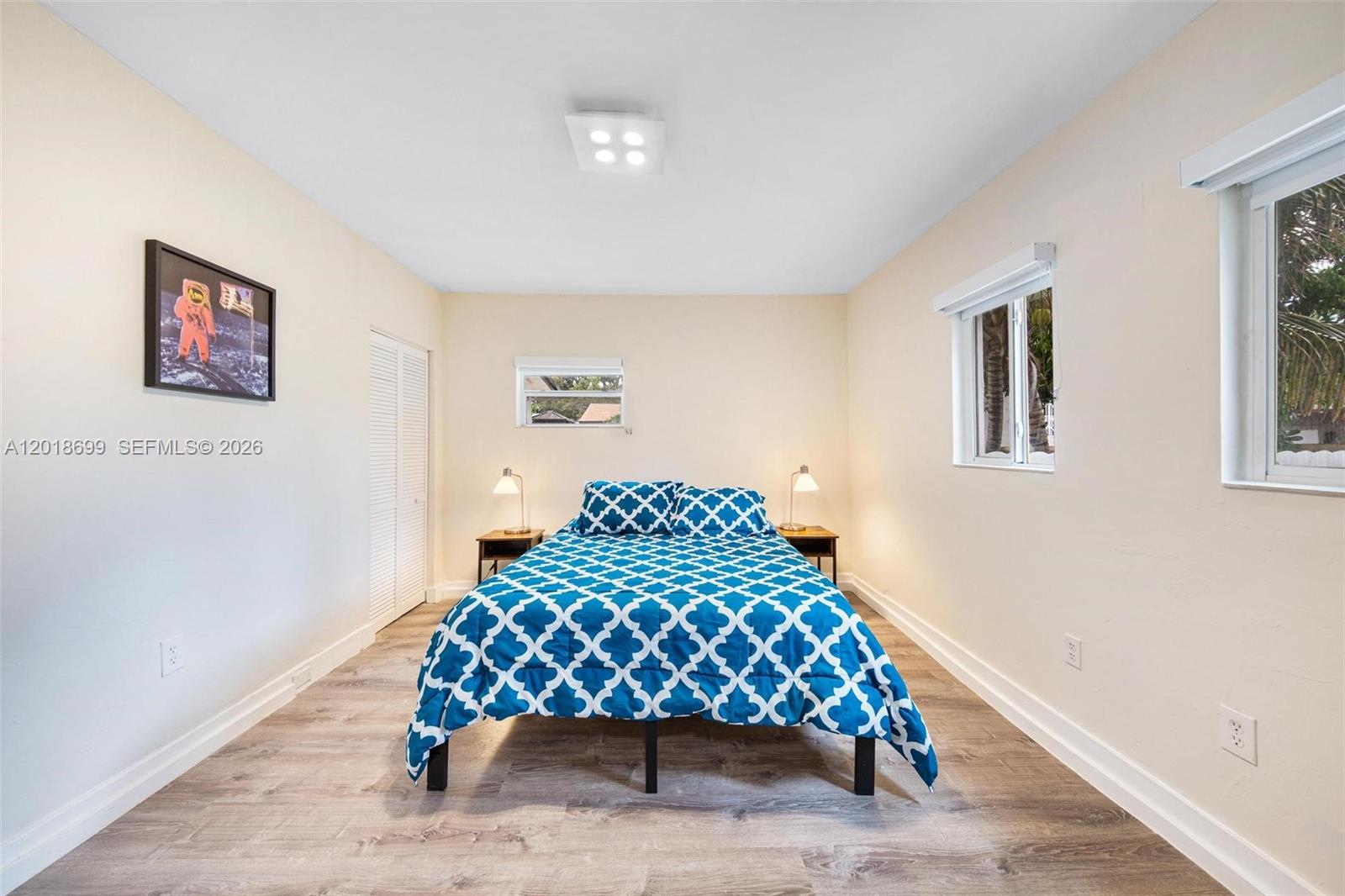A12018699 Property Photo 28