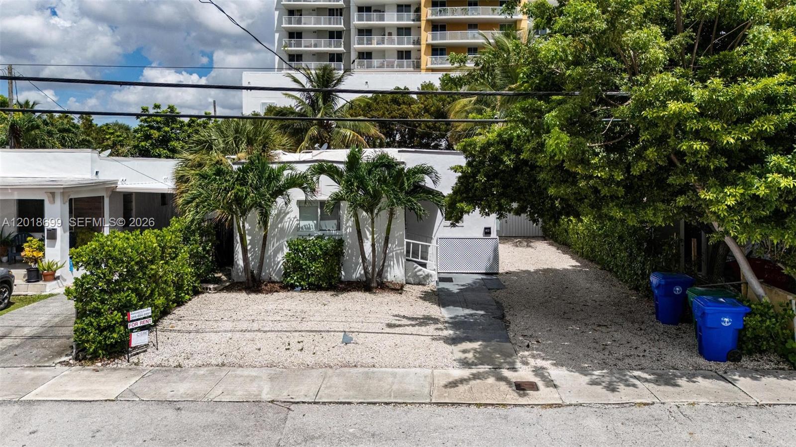 A12018699 Property Photo 32