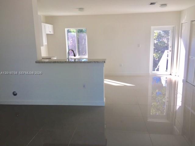 265 15th Street B Property Photo 15