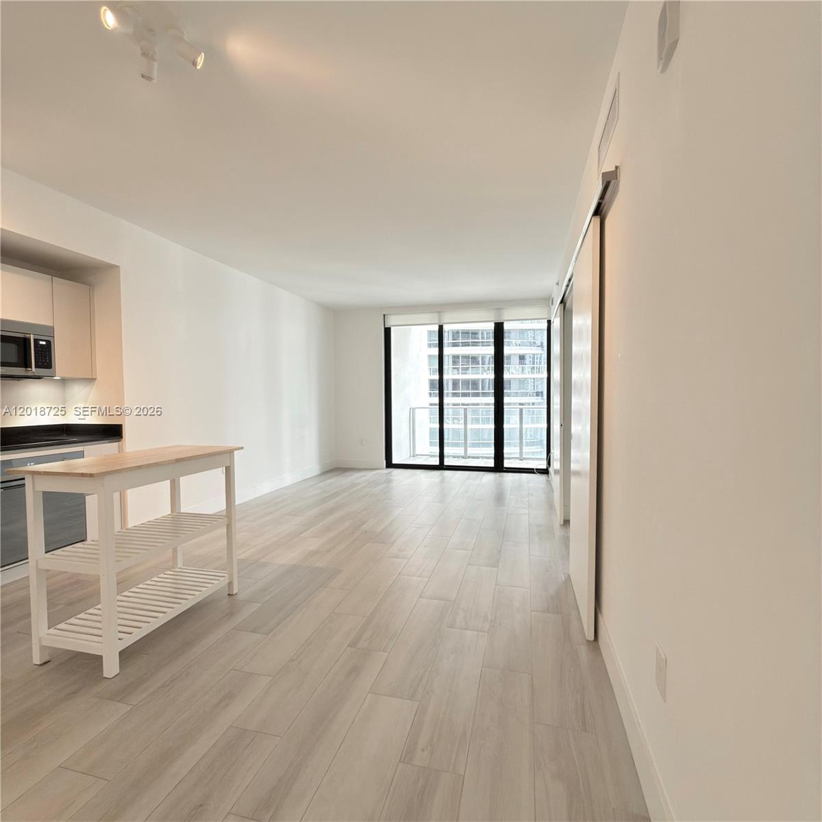 1010 Brickell Avenue 2208 Property Photo 2
