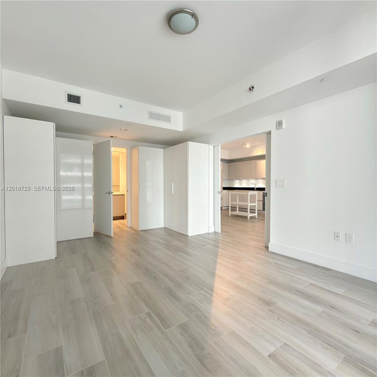 1010 Brickell Avenue 2208 Property Photo 11