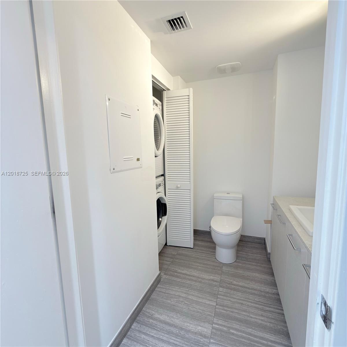 1010 Brickell Avenue 2208 Property Photo 15