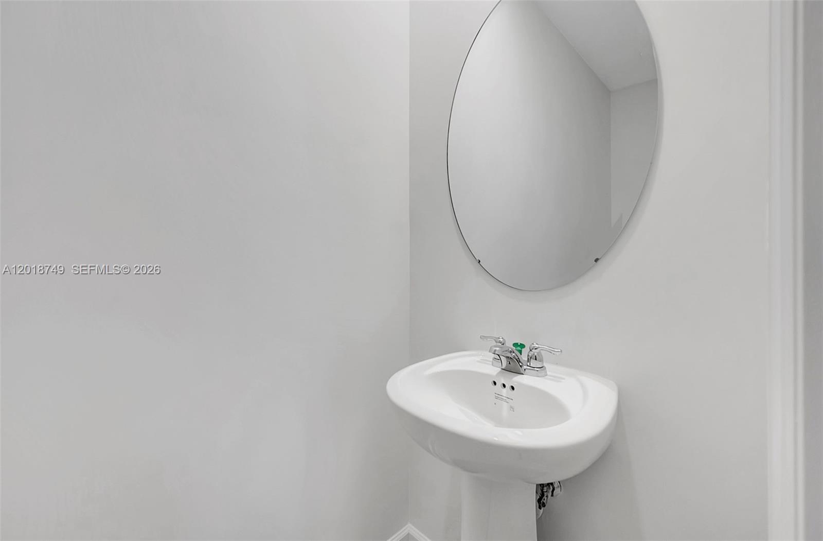 A12018749 Property Photo 8