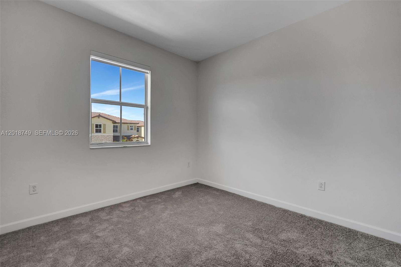 A12018749 Property Photo 16