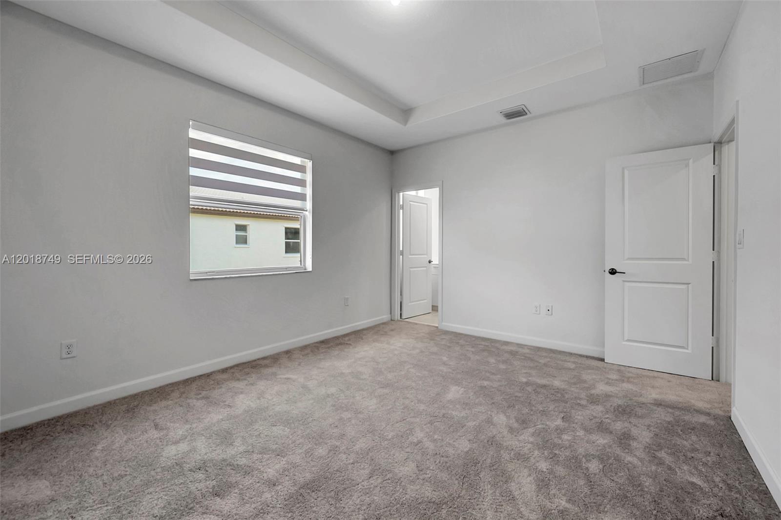 A12018749 Property Photo 25