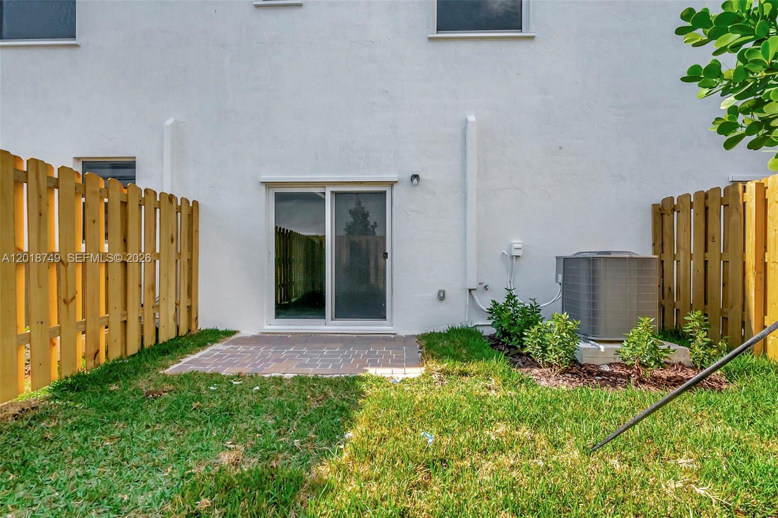 A12018749 Property Photo 29