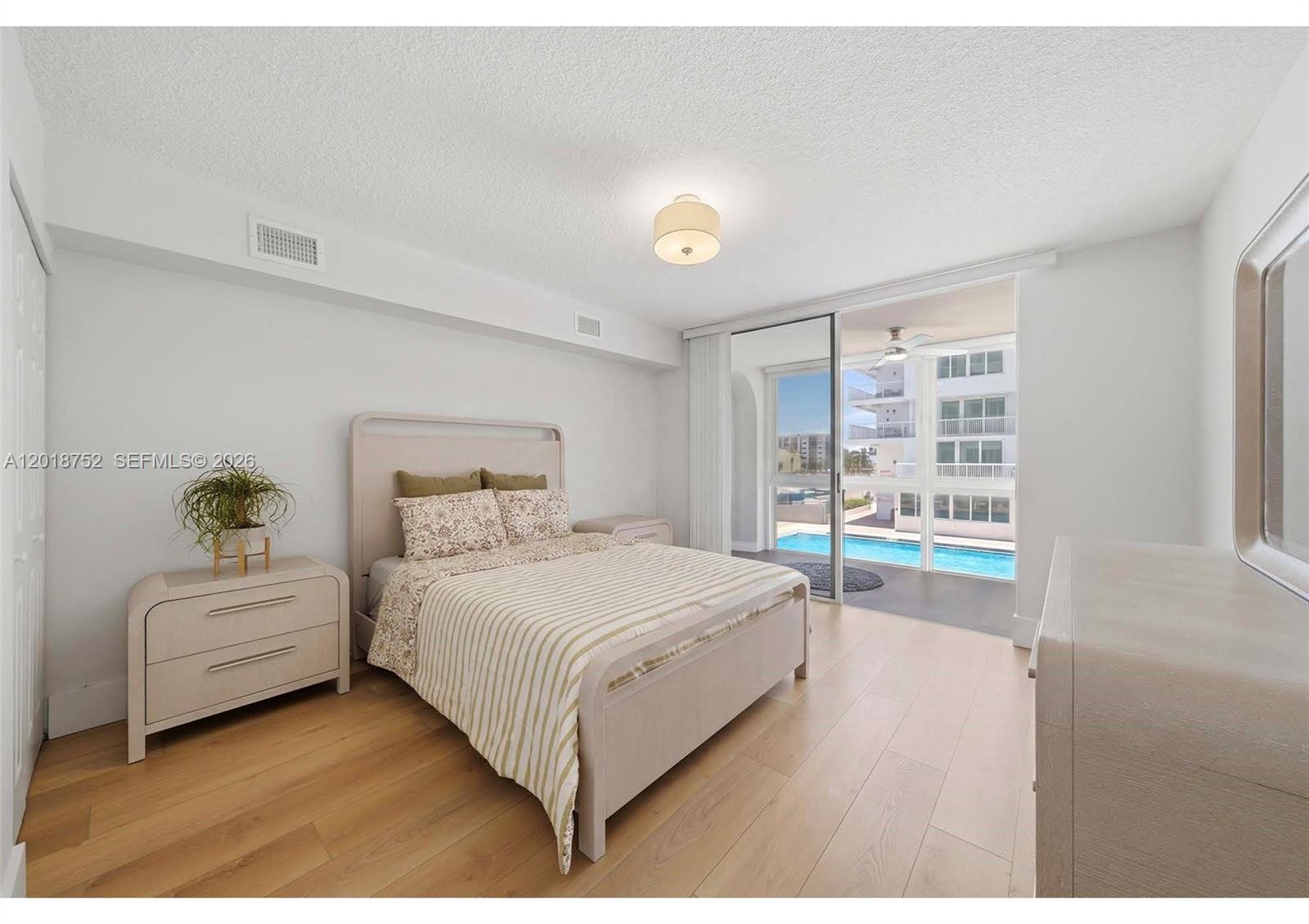 5401 Collins Avenue 102 Property Photo 14