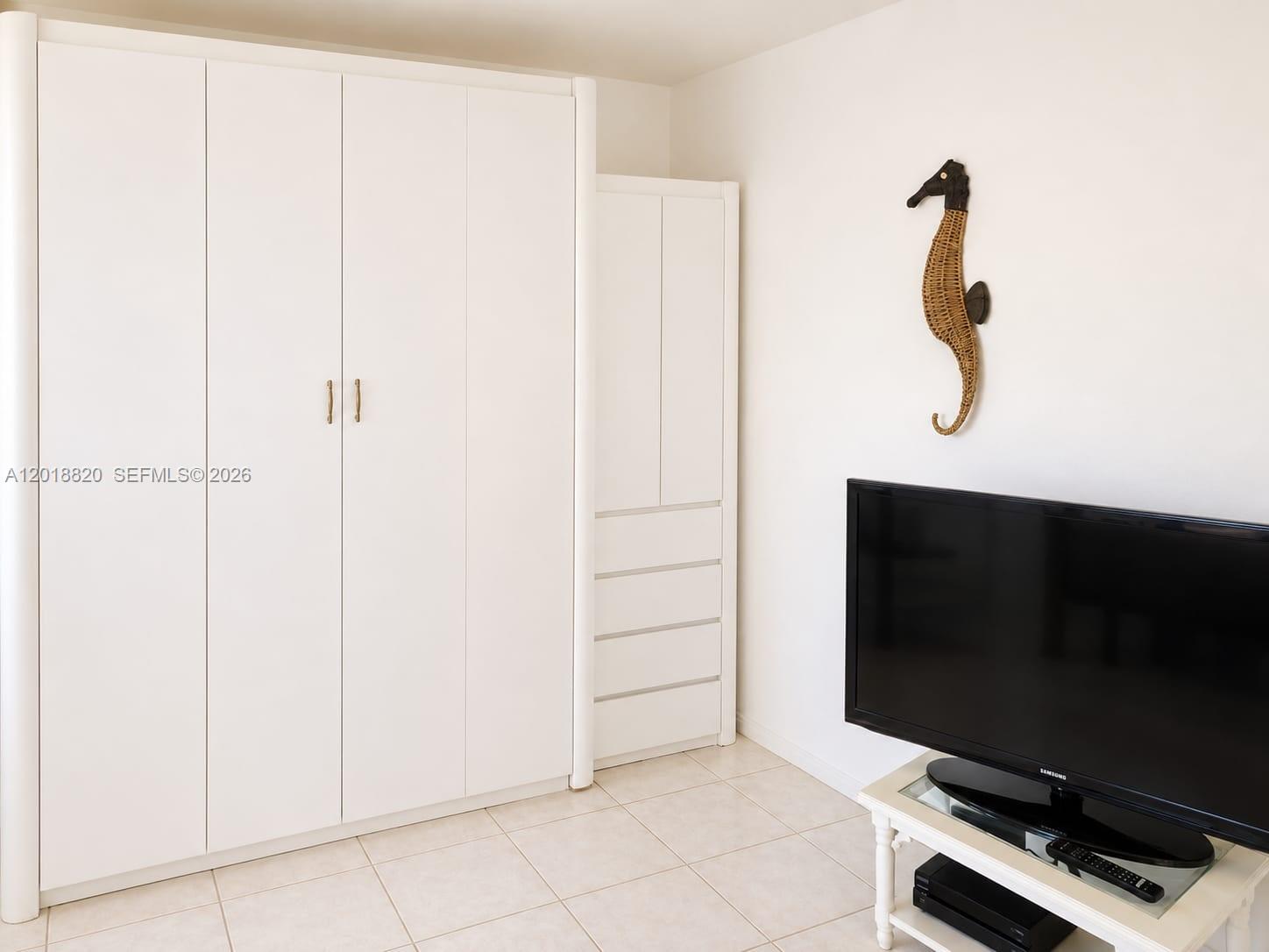A12018820 Property Photo 10