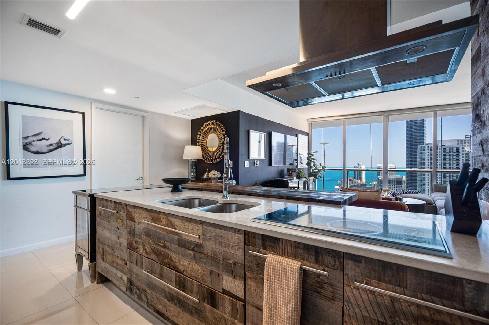 495 Brickell Avenue 4911 Property Photo 11