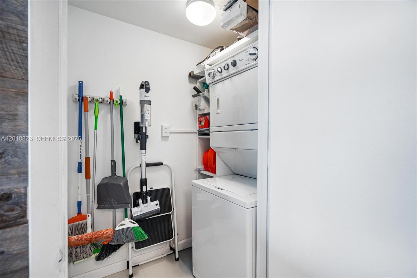 495 Brickell Avenue 4911 Property Photo 35