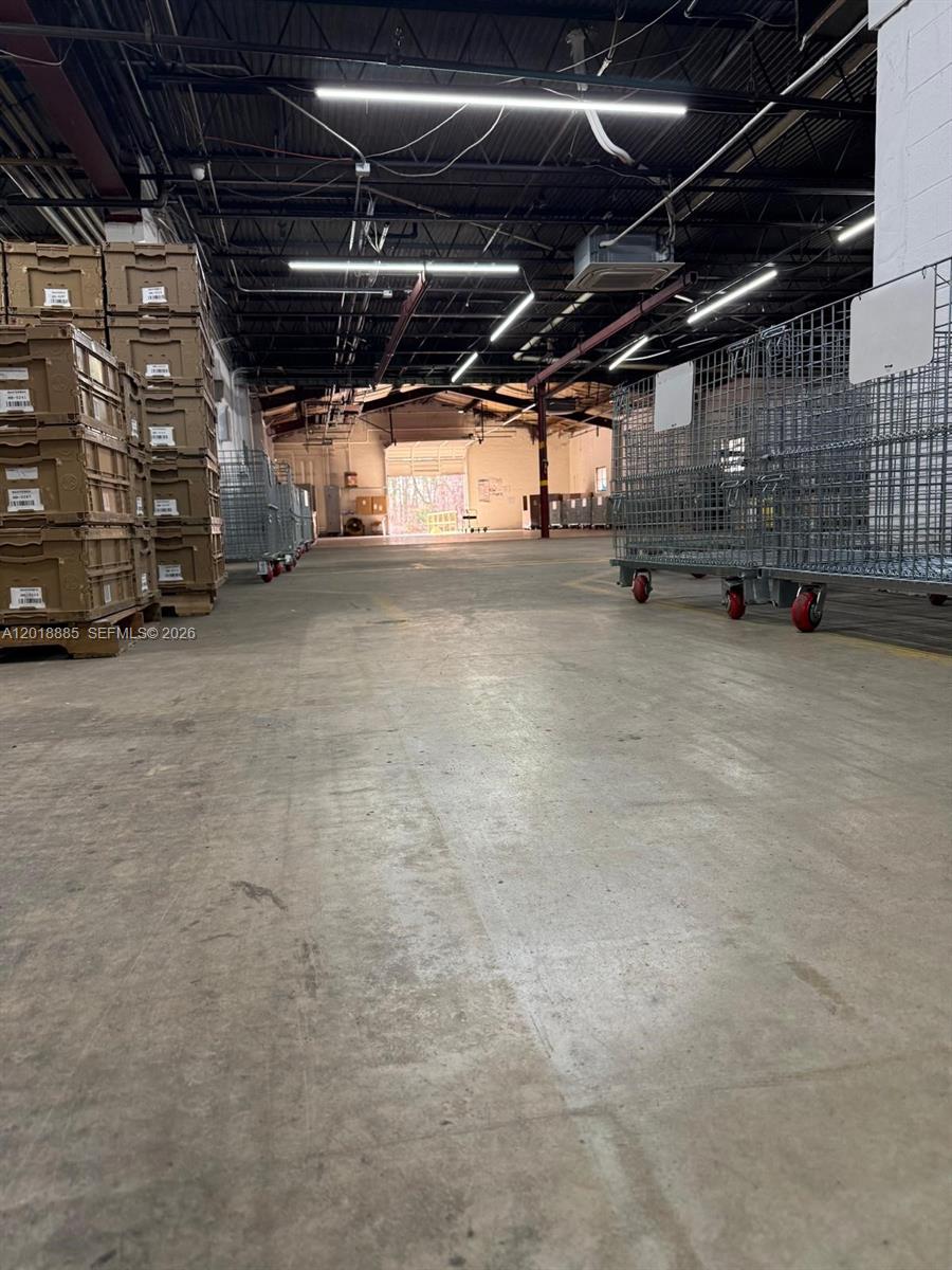 A12018885 Property Photo 11