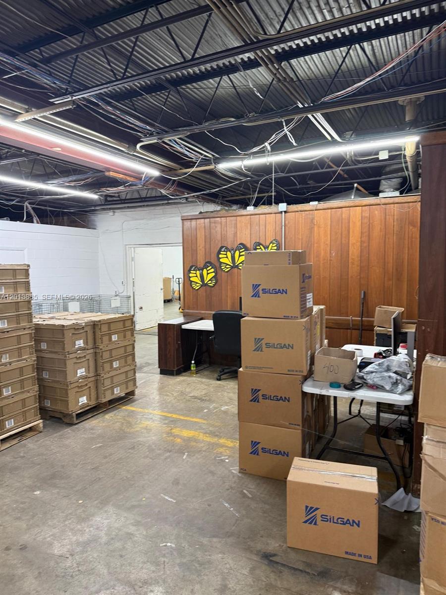 A12018885 Property Photo 14