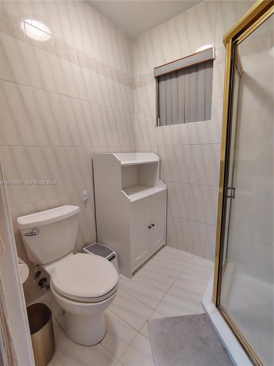 A12018891 Property Photo 9