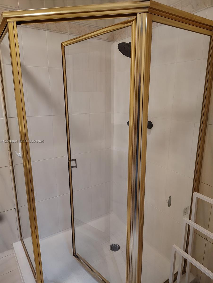 A12018891 Property Photo 20