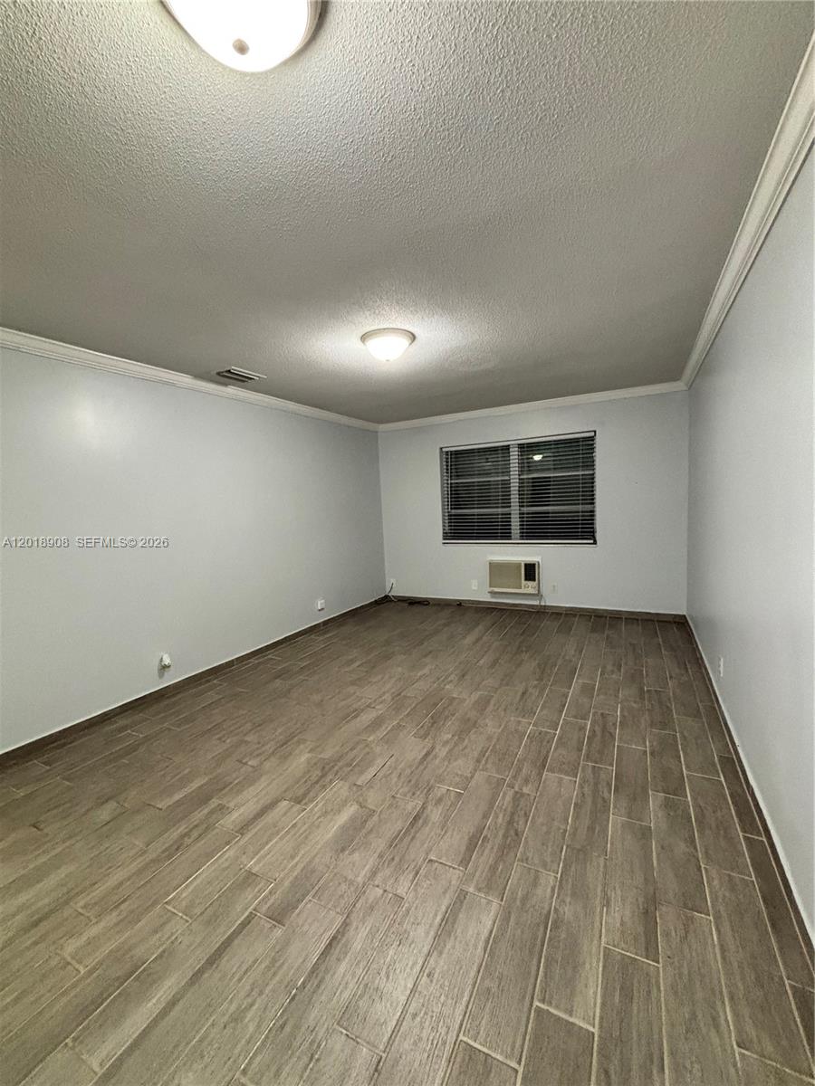 1480 E Sample Road 209 Property Photo 9