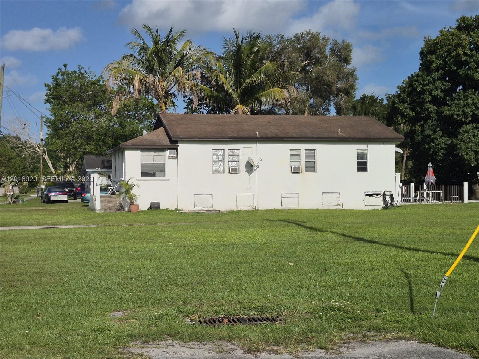 1880 Nw 111th Street Property Photo 1