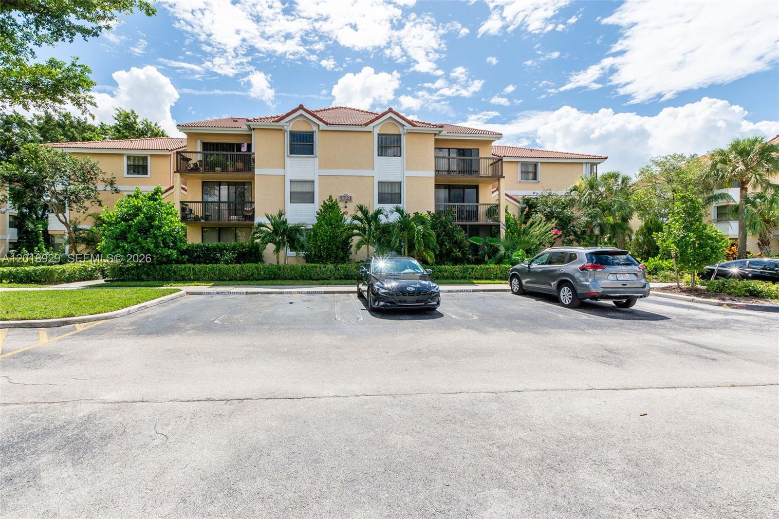5721 Riverside Drive 202b5 Property Photo 2