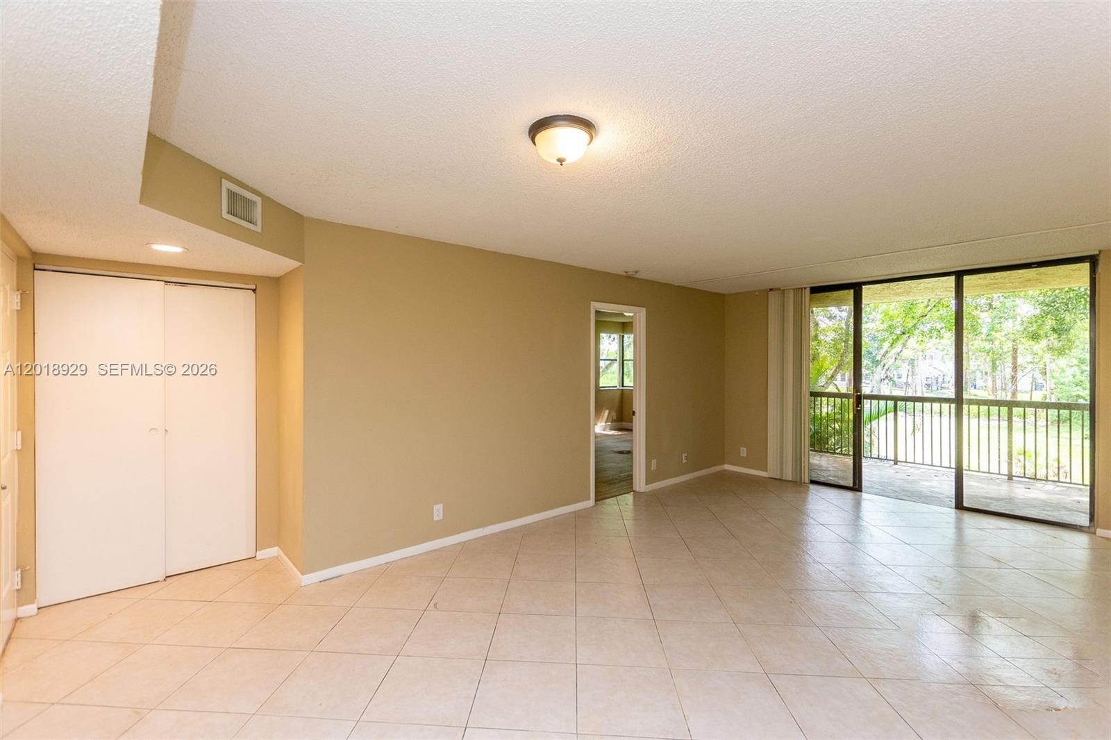 5721 Riverside Drive 202b5 Property Photo 7