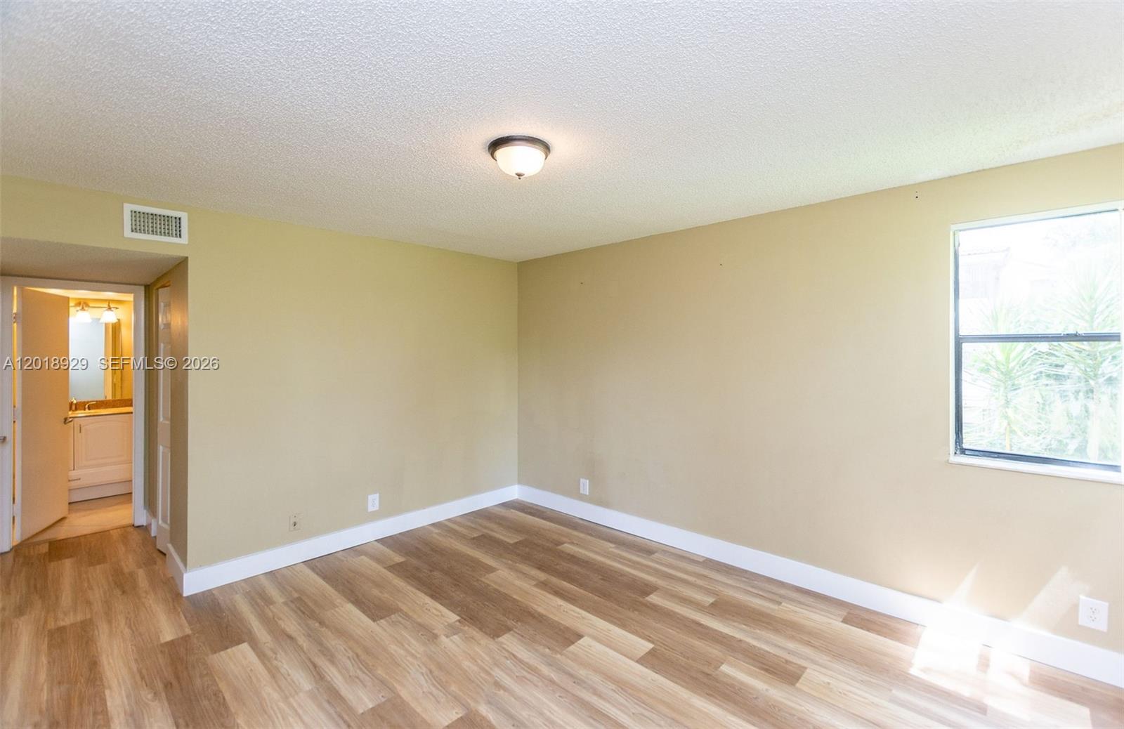 5721 Riverside Drive 202b5 Property Photo 24