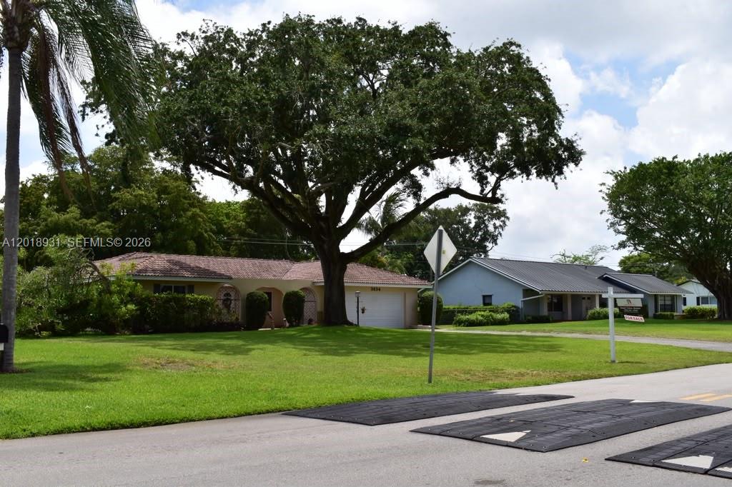 3634 Lowson Boulevard Property Photo 1