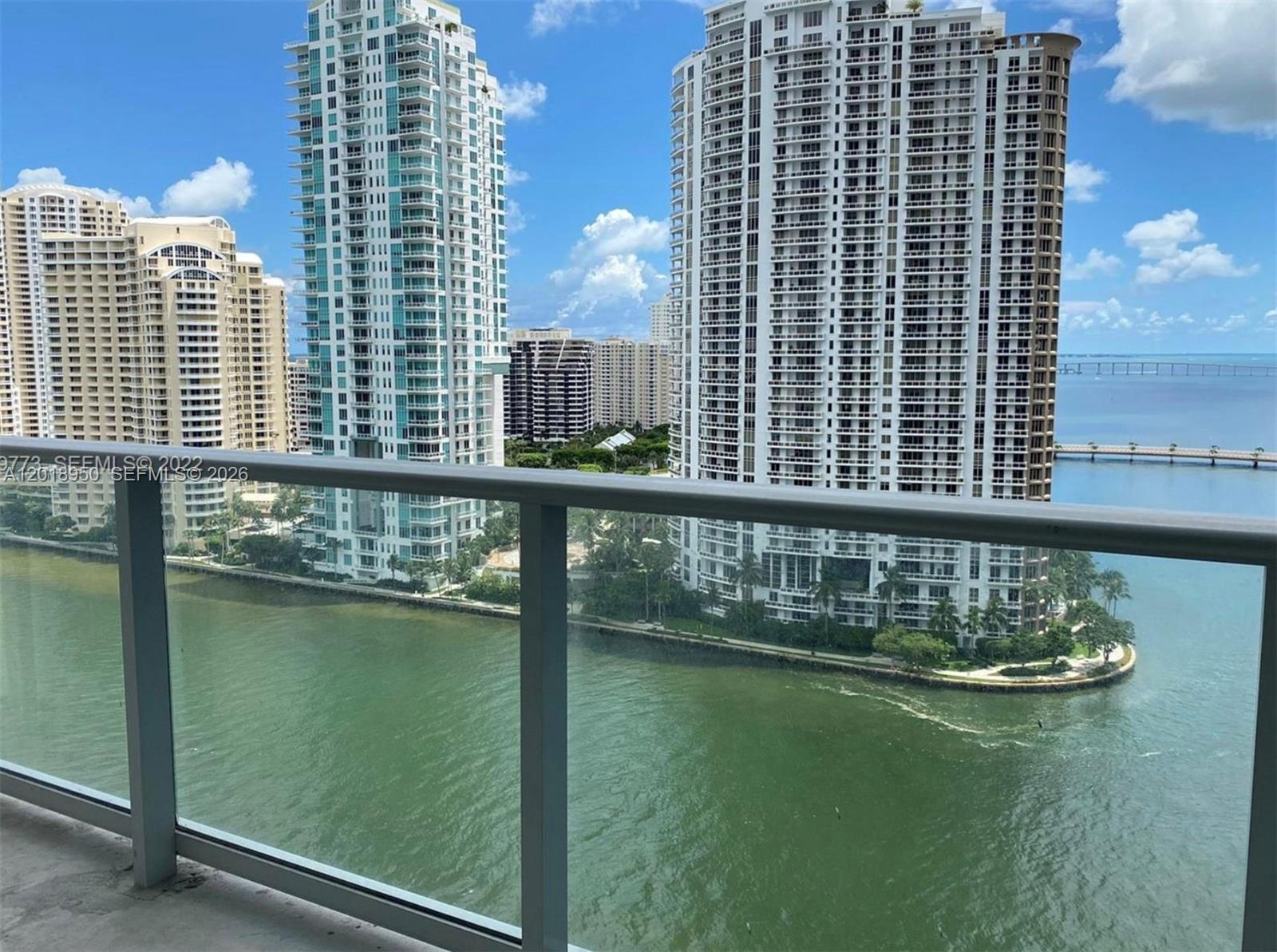 300 S Biscayne Boulevard T-1606 Property Photo 1