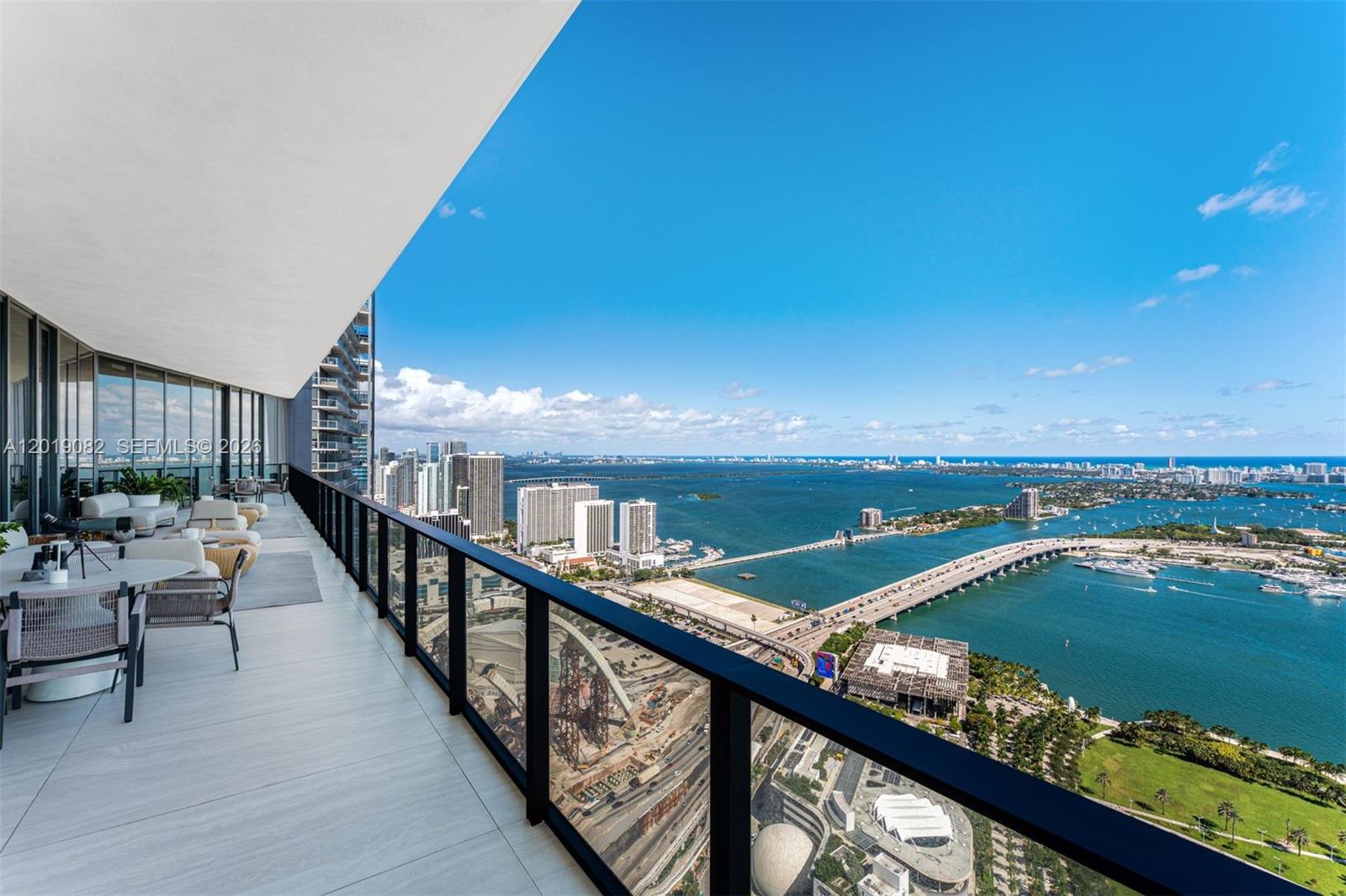 1000 Biscayne Boulevard 5101 Property Photo 28