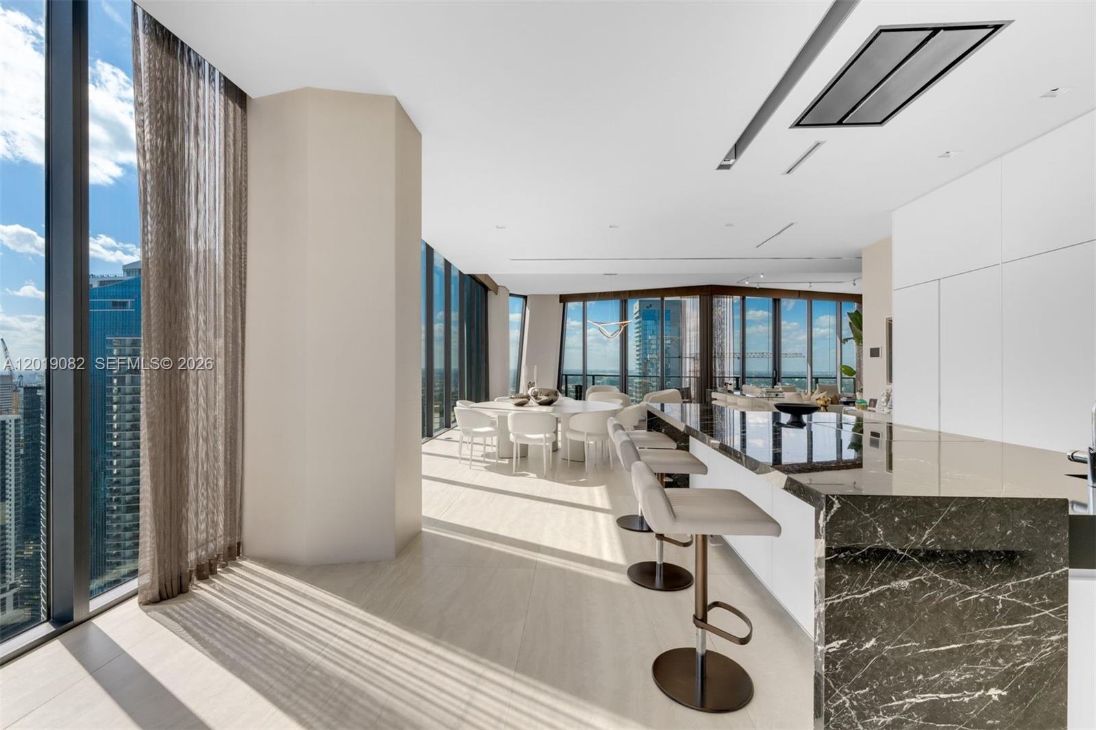 1000 Biscayne Boulevard 5101 Property Photo 36
