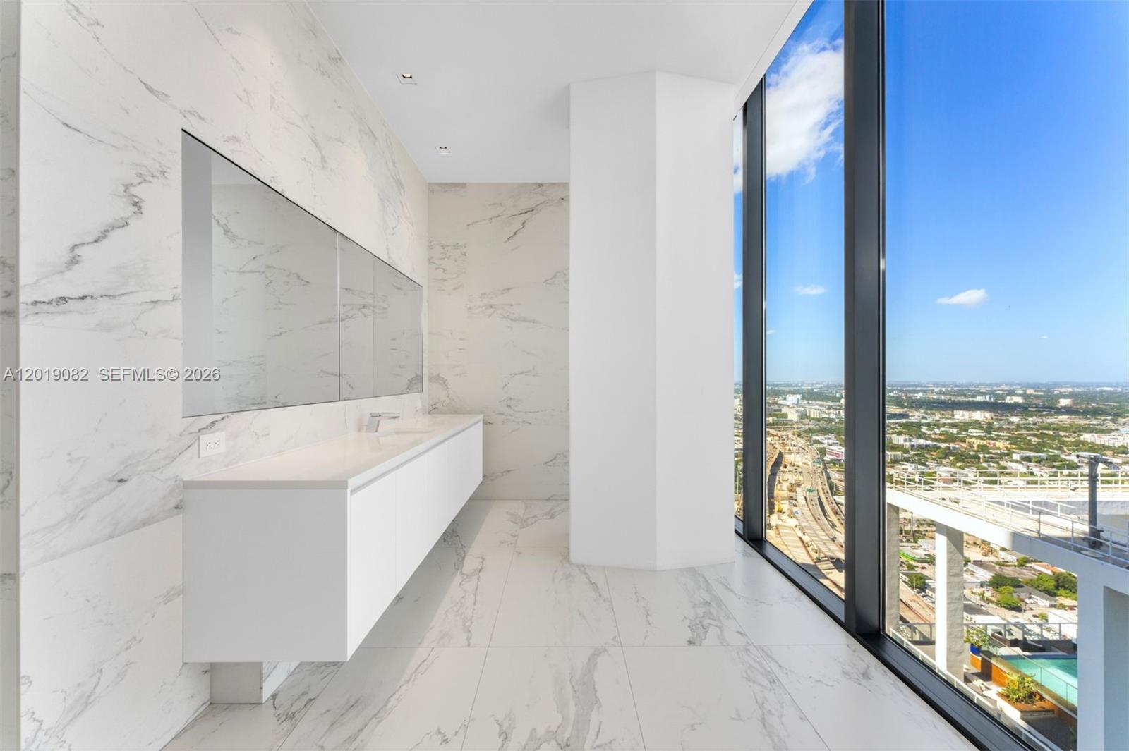 1000 Biscayne Boulevard 5101 Property Photo 61