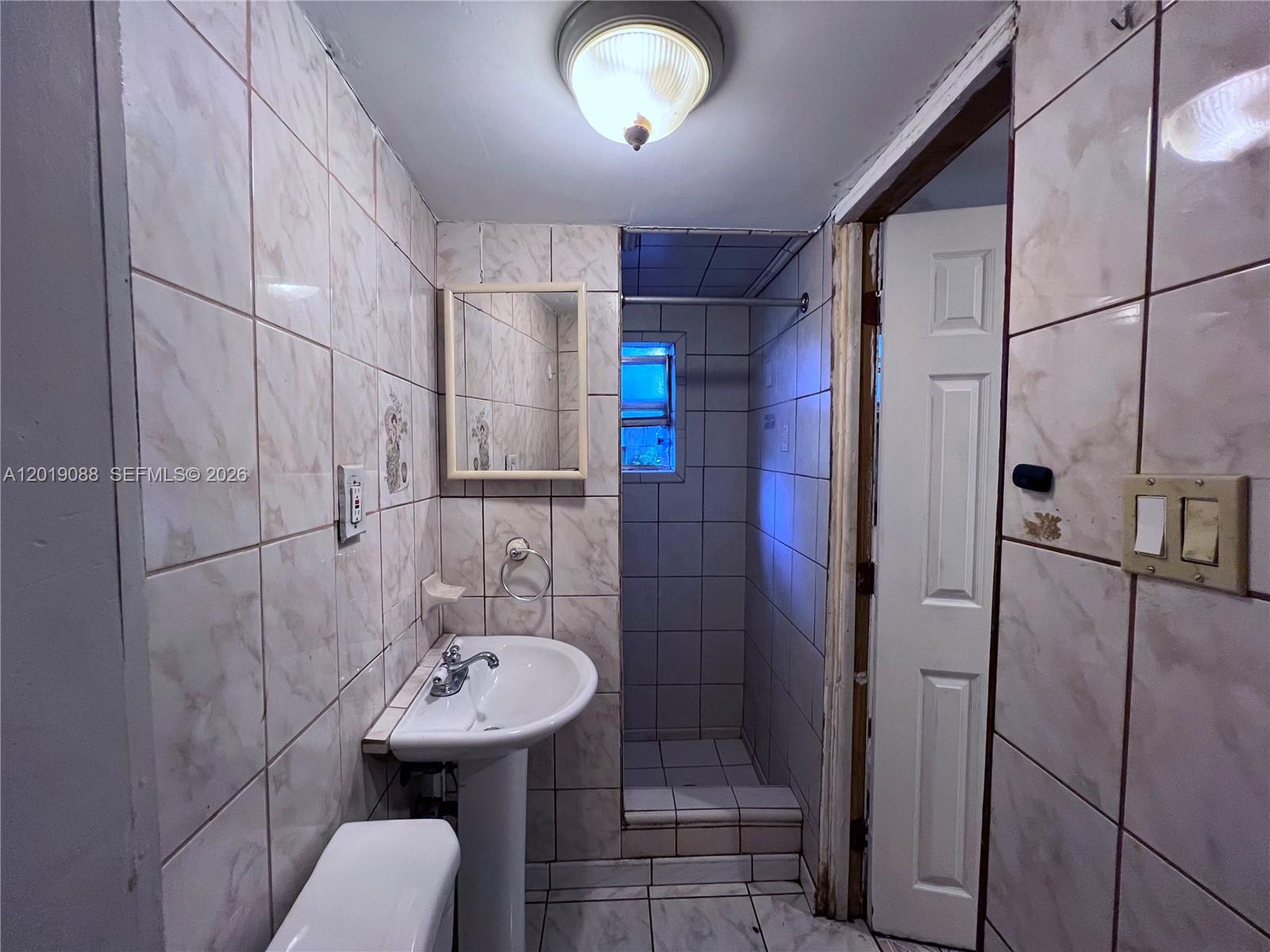 A12019088 Property Photo 5