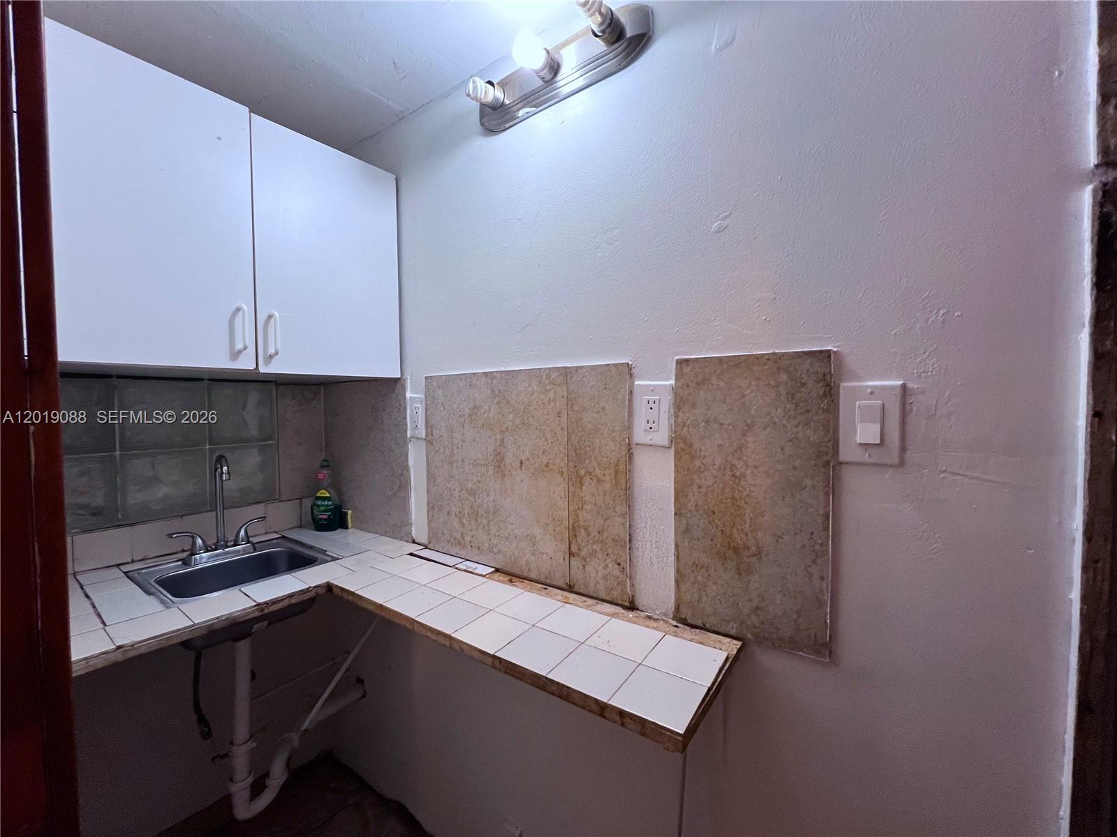 A12019088 Property Photo 7