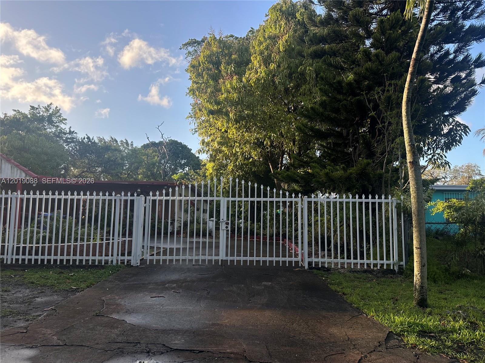A12019088 Property Photo 10