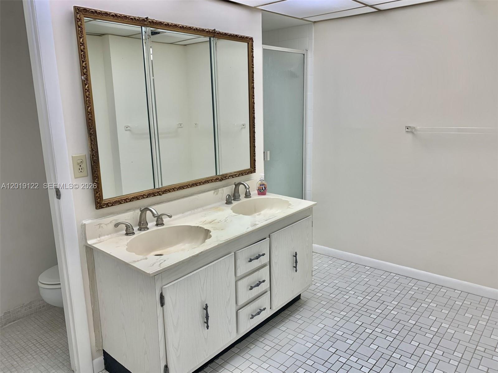 1500 S Ocean Drive 17e Property Photo 24