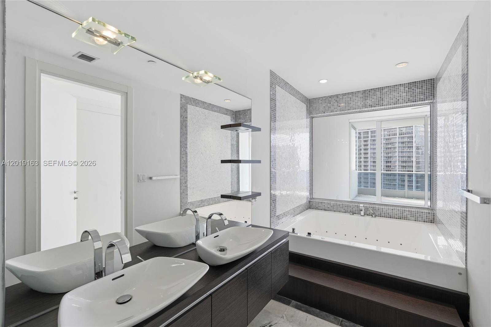 200 Biscayne Boulevard Way 4904 Property Photo 16