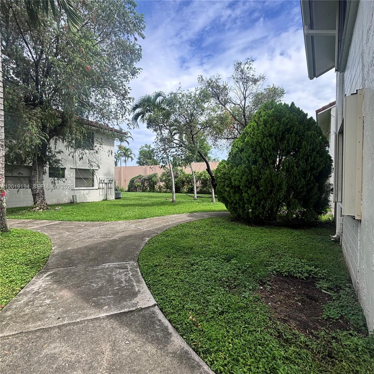 A12019194 Property Photo 4