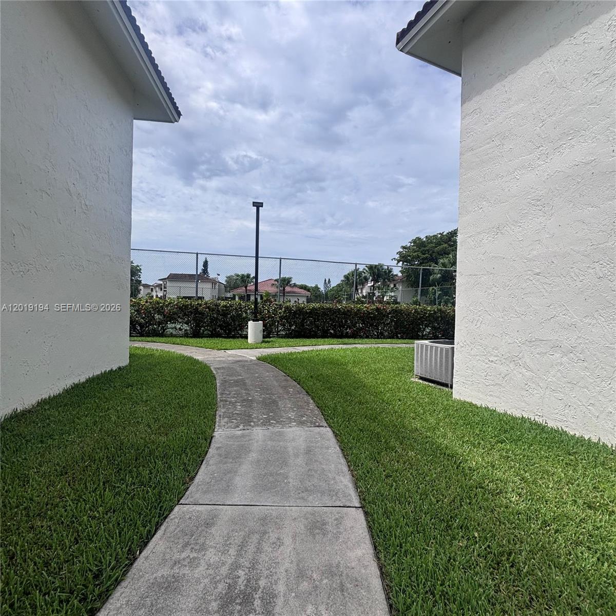 A12019194 Property Photo 6