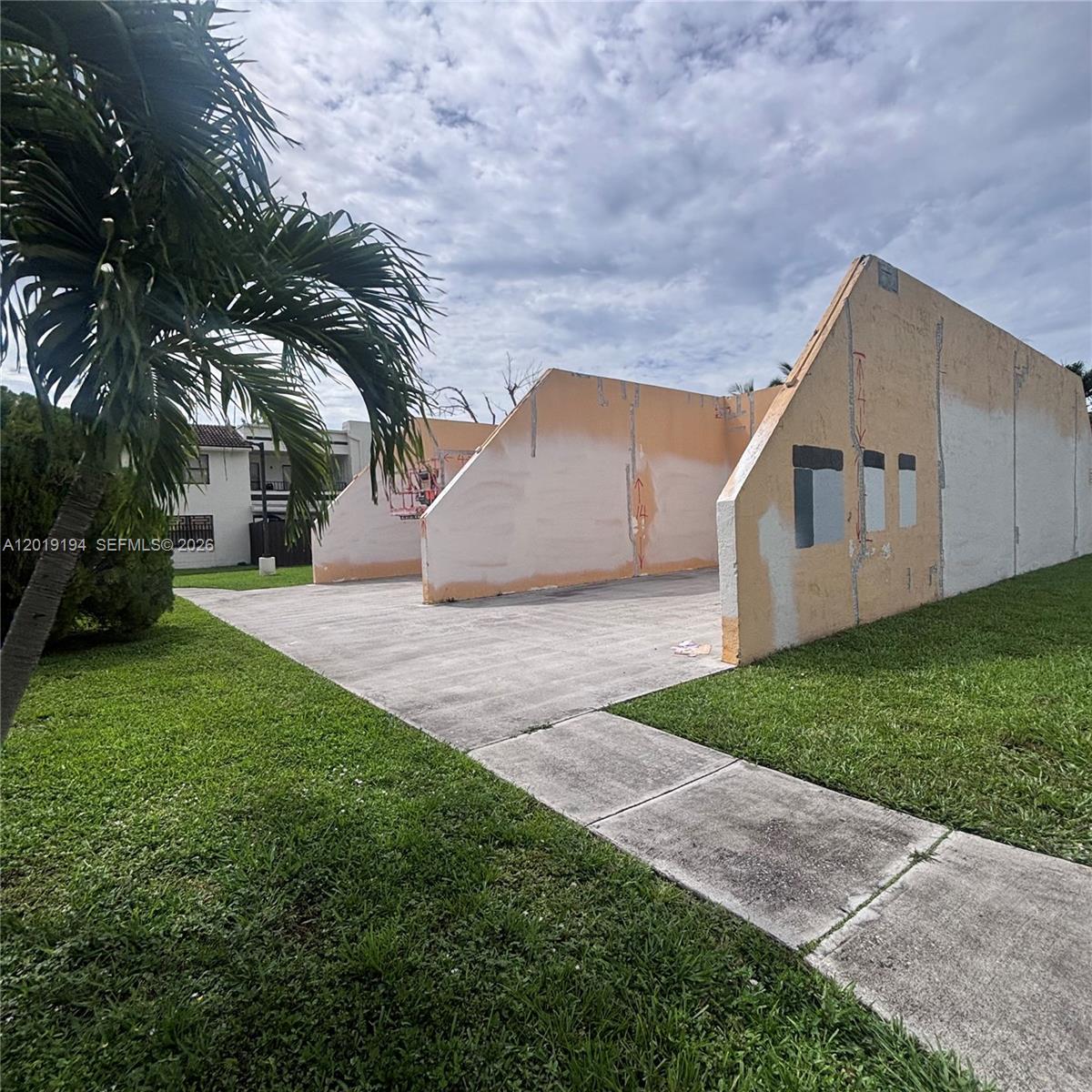 A12019194 Property Photo 9
