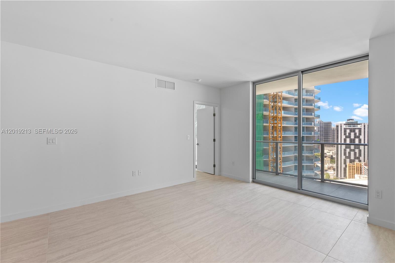77 Se 5 3702 Property Photo 15
