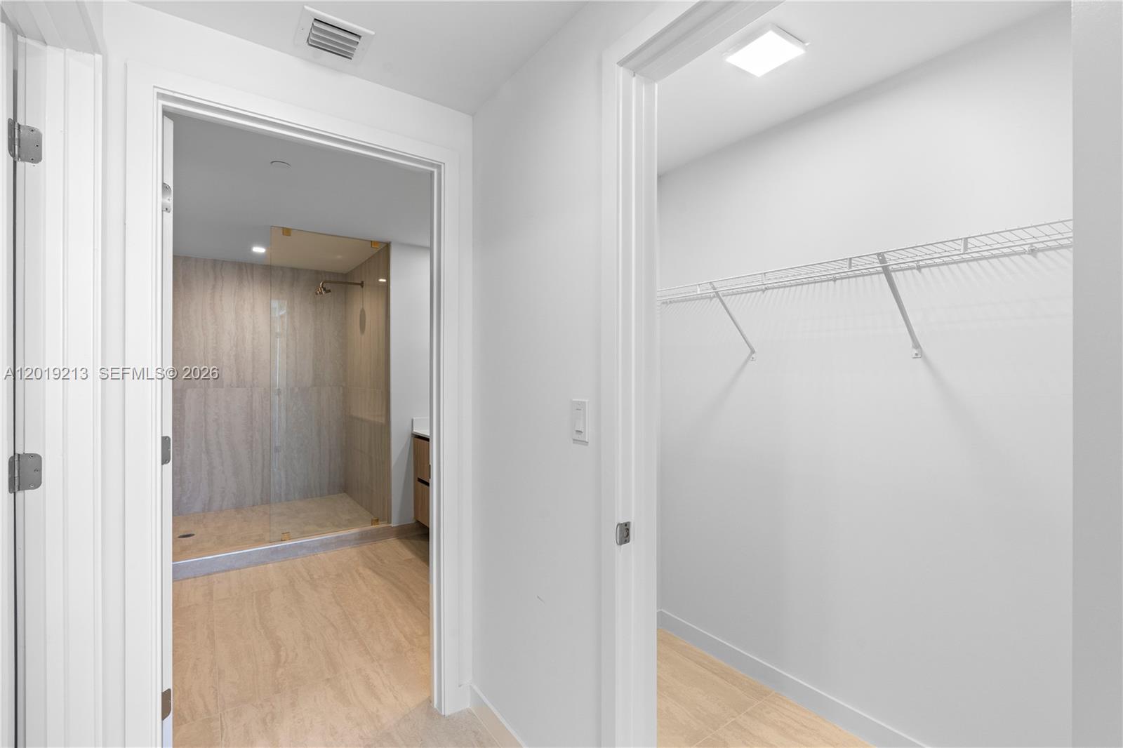 77 Se 5 3702 Property Photo 22