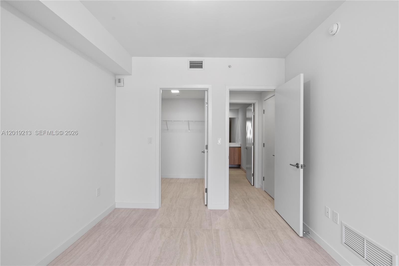 77 Se 5 3702 Property Photo 29