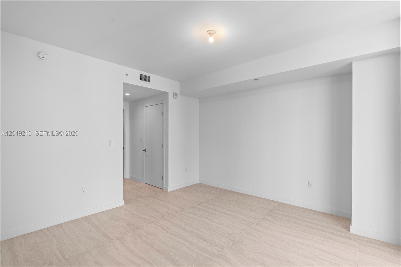 77 Se 5 3702 Property Photo 32