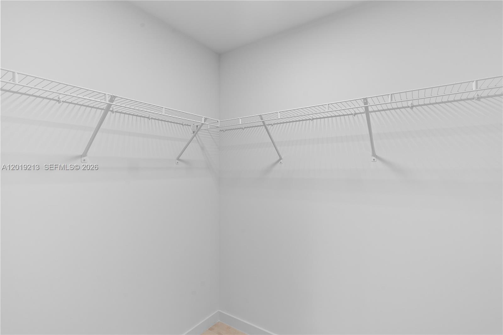 77 Se 5 3702 Property Photo 33
