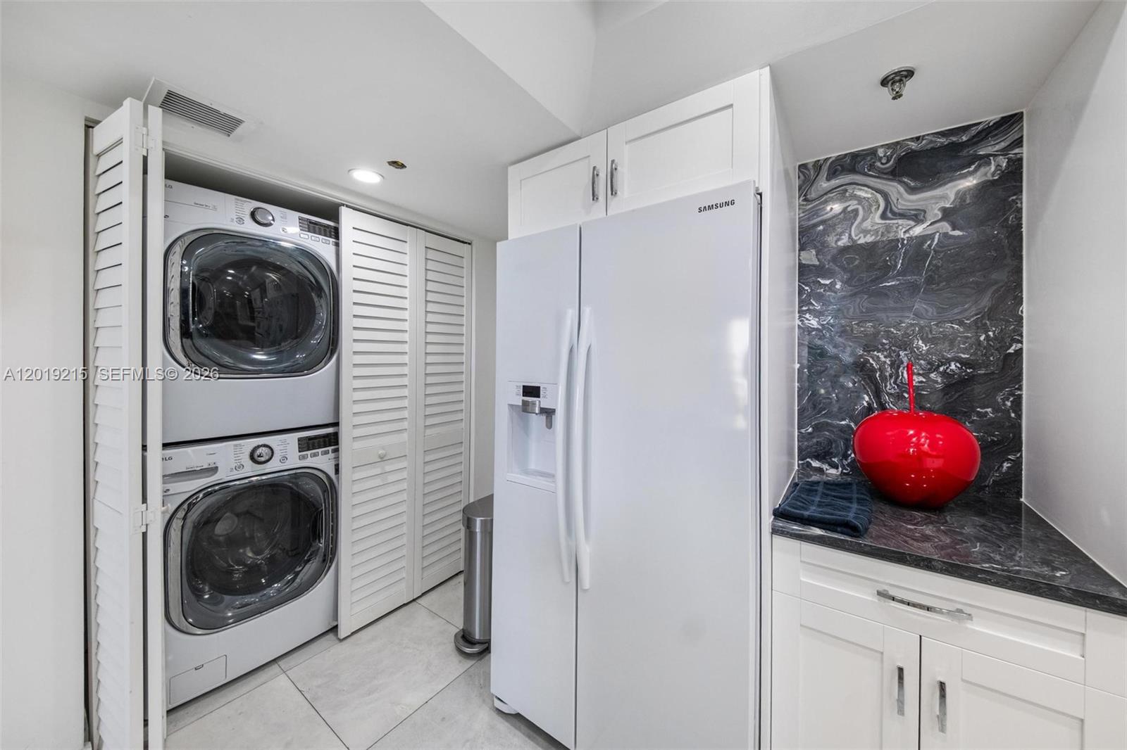 520 Brickell Key Drive A710 Property Photo 28