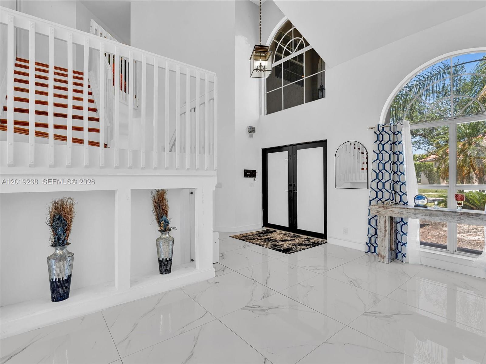 18442 Nw 12th Street Property Photo 6