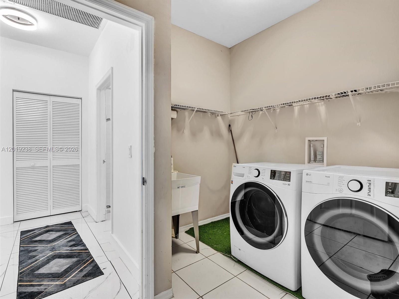 18442 Nw 12th Street Property Photo 48