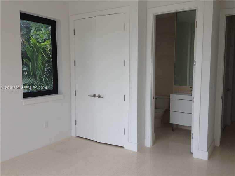 472 Fernwood Drive 472 Property Photo 5