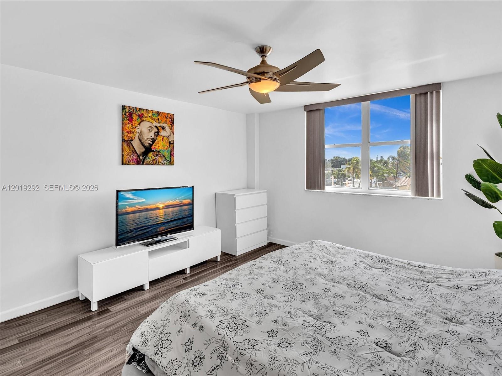 2450 Ne 135th Street 201 Property Photo 17