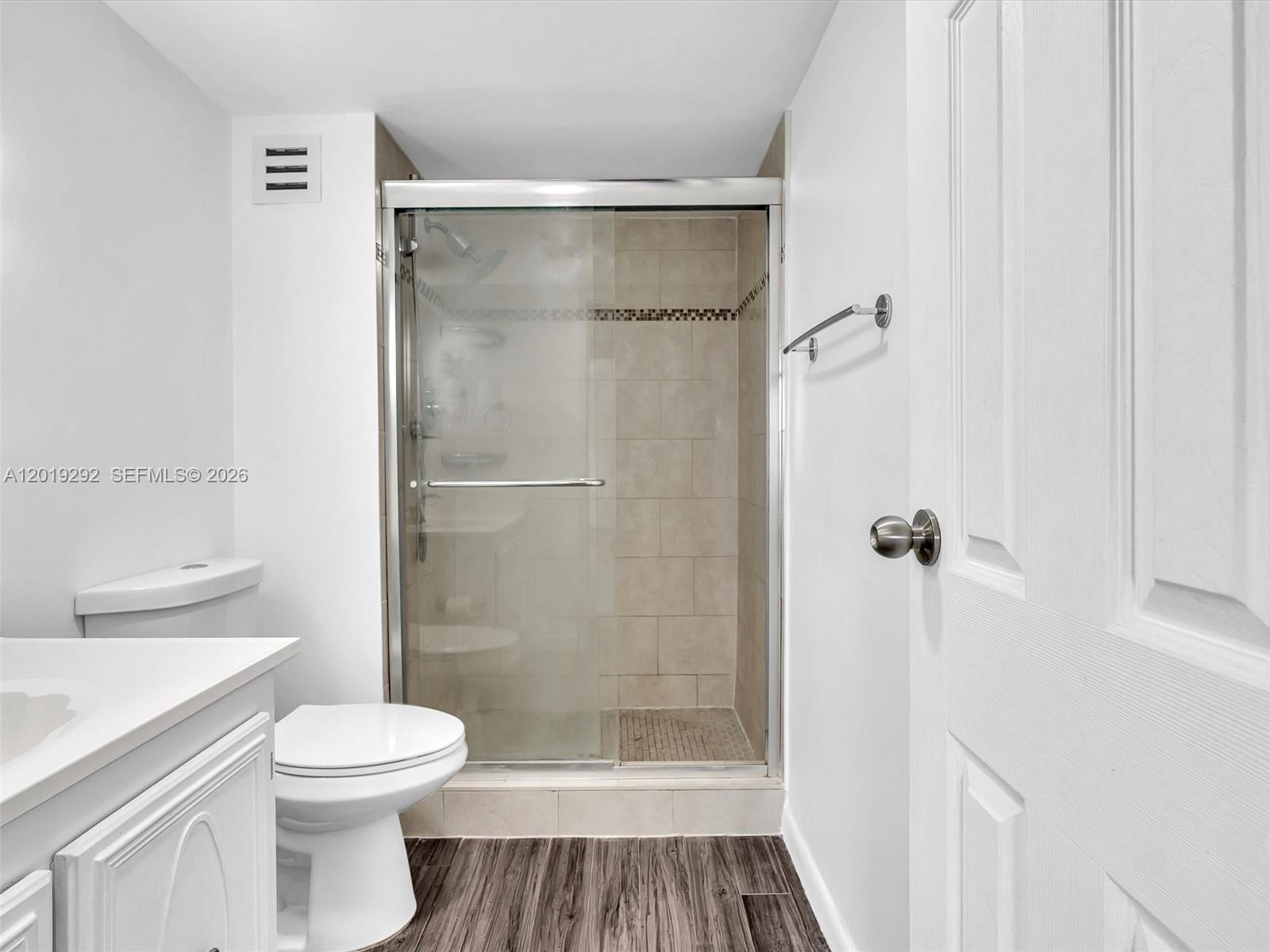 2450 Ne 135th Street 201 Property Photo 21