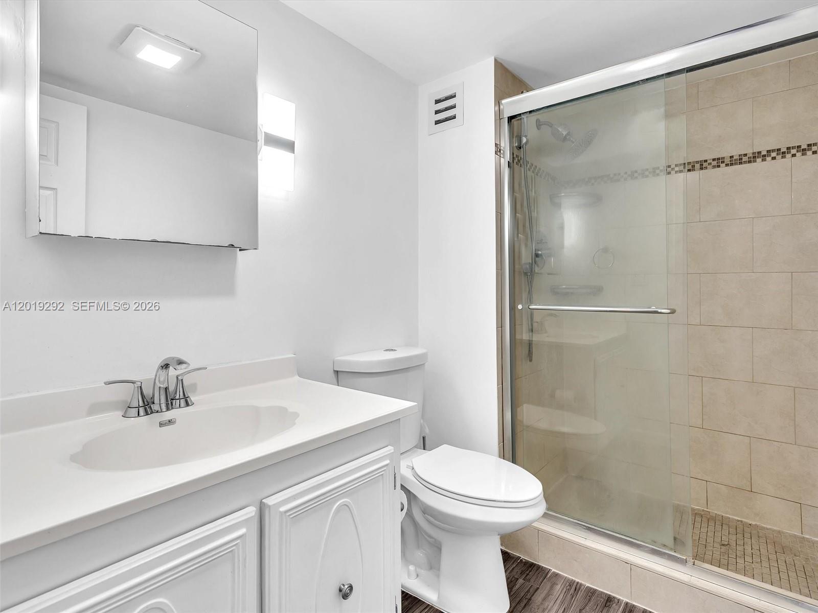 2450 Ne 135th Street 201 Property Photo 22